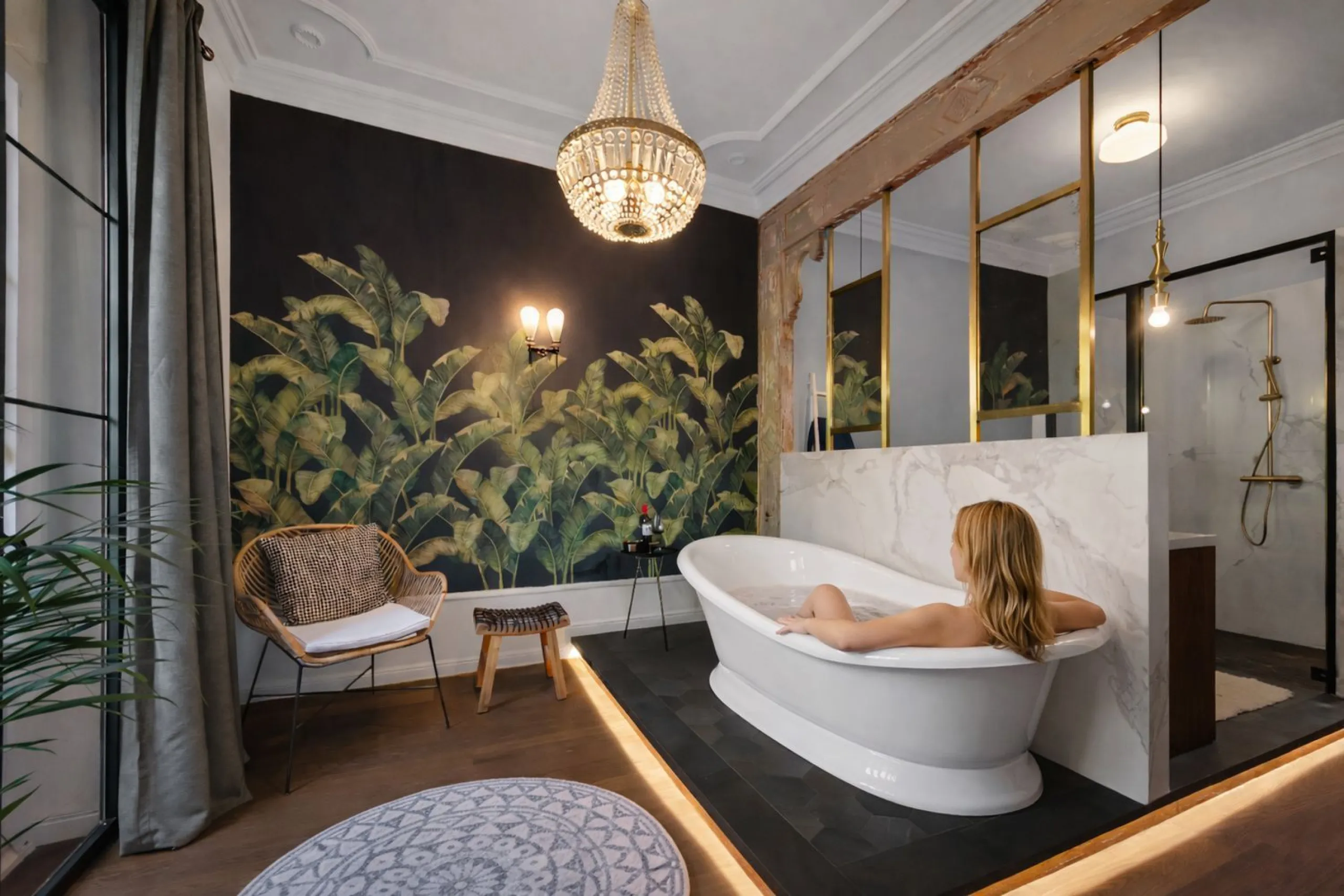 Renovated apartment with gallery and high ceilings near Arc de Triomf, Barcelona