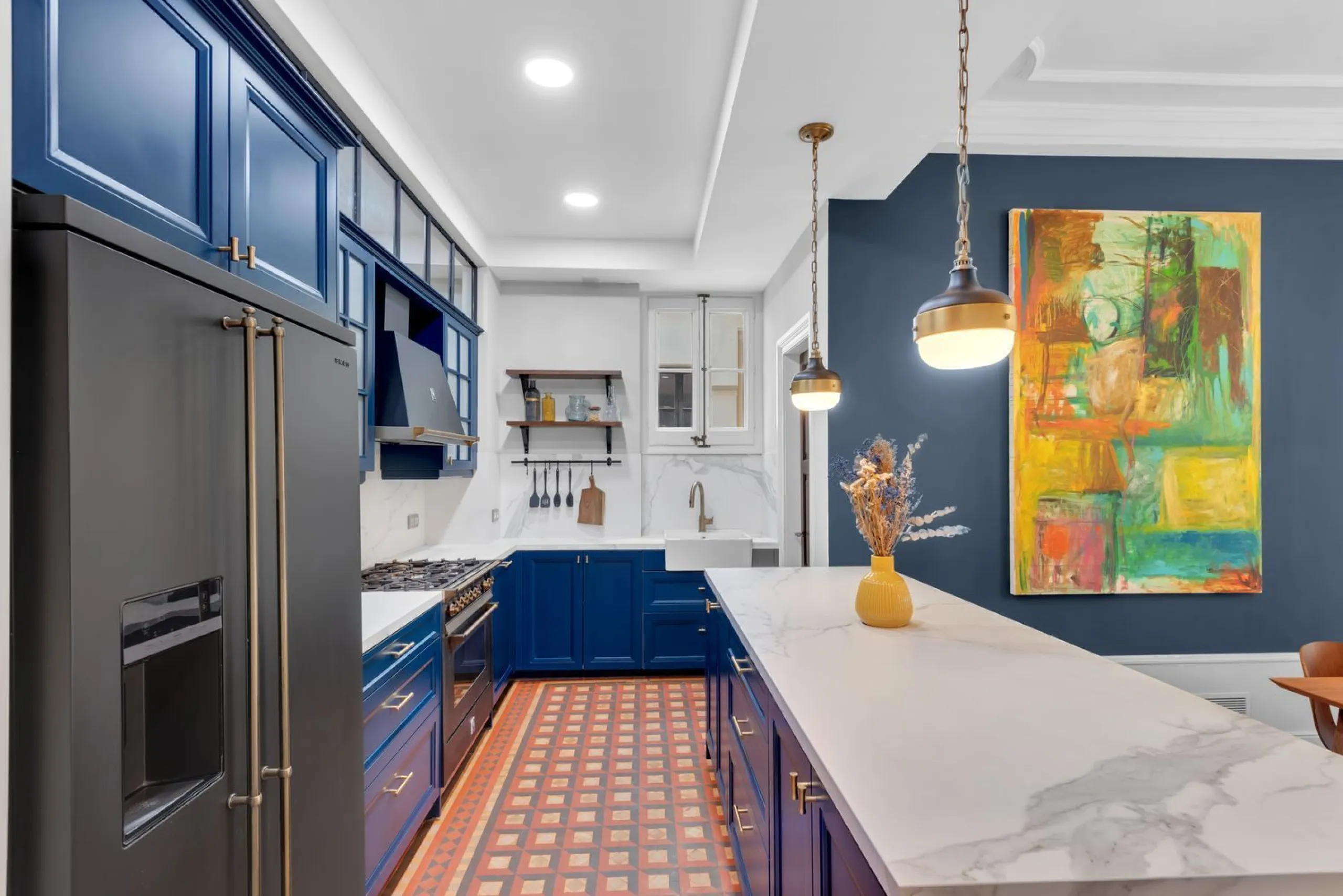 Renovated apartment with gallery and high ceilings near Arc de Triomf, Barcelona