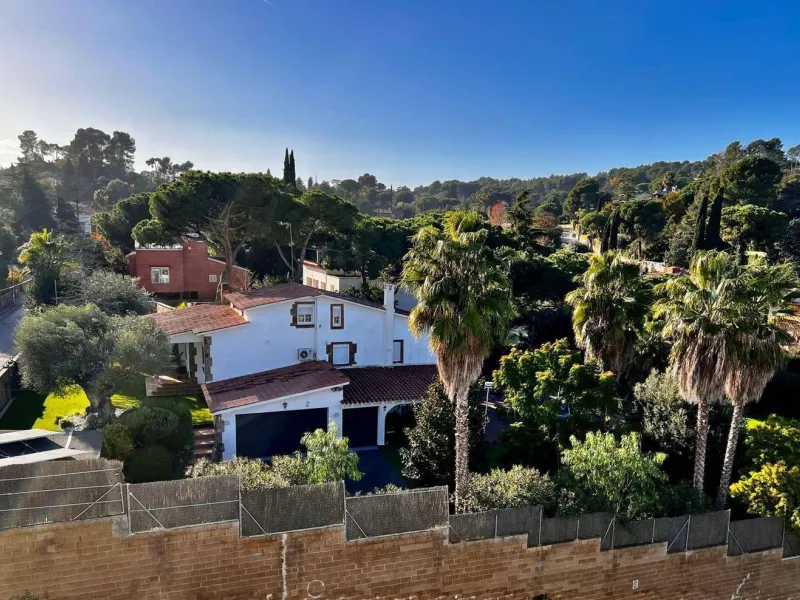 New-Build Penthouse with Private Terrace in Bellaterra, Barcelona