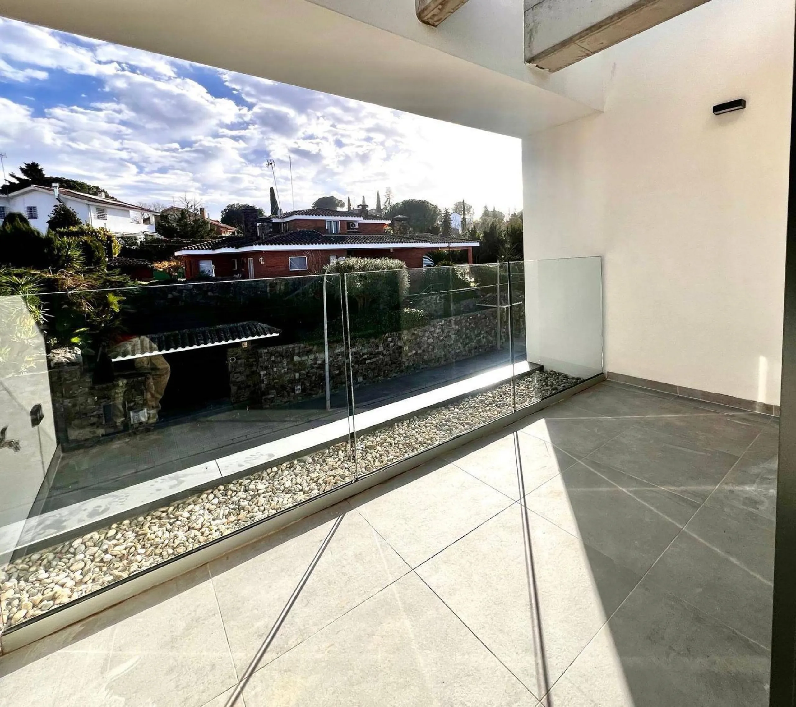 New-Build Penthouse with Private Terrace in Bellaterra, Barcelona