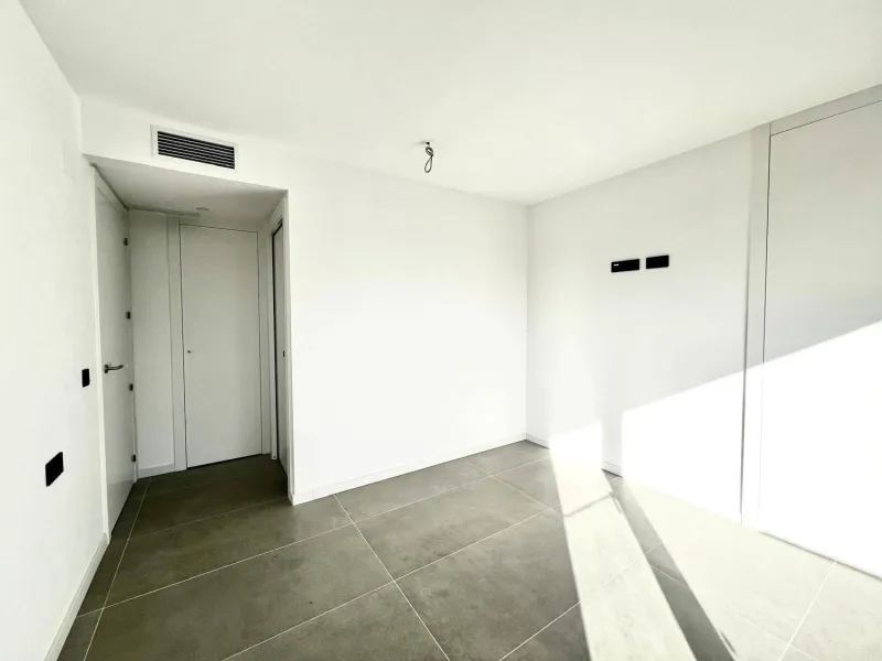 New-Build Penthouse with Private Terrace in Bellaterra, Barcelona
