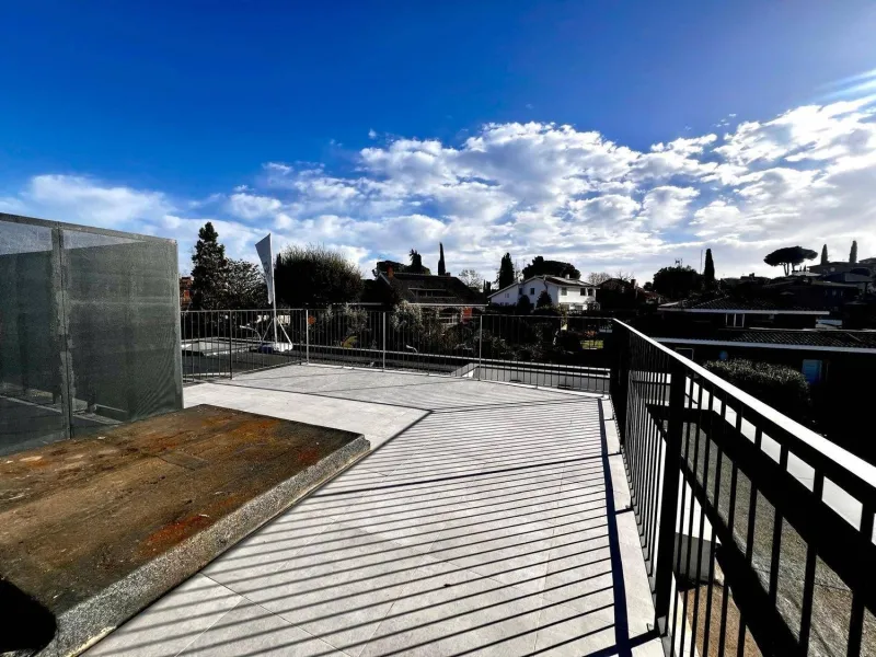 New-Build Penthouse with Private Terrace in Bellaterra, Barcelona