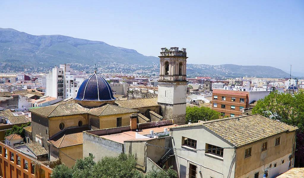 Property in Dénia: a Guide for Foreign Buyers